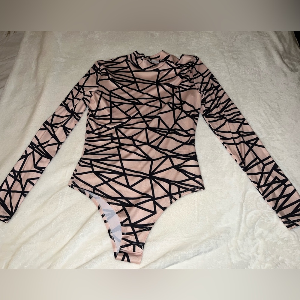NanaMacs size L bodysuit